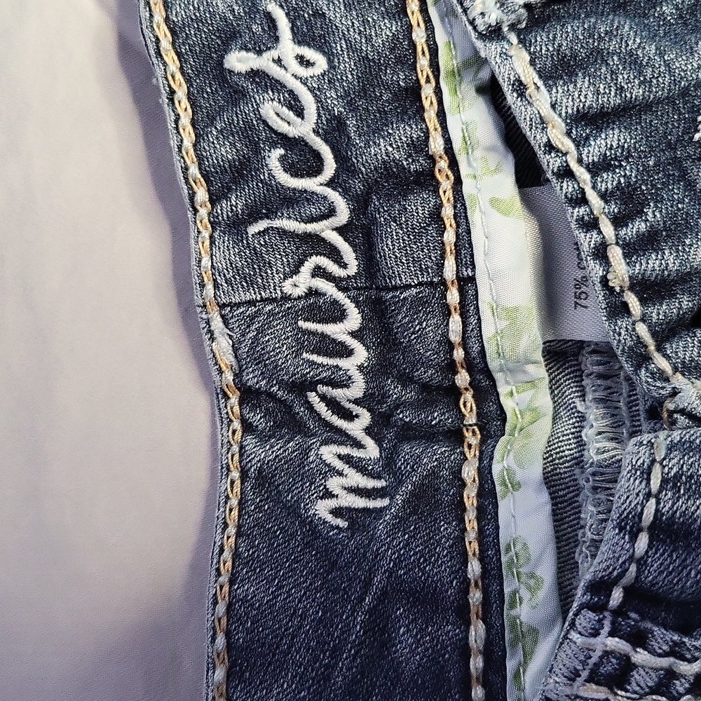 Maurices - Picture 4 of 4